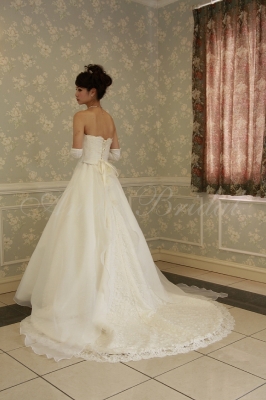 Jenny Annie Bridal by P.R.A.H.