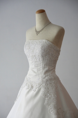 Latona（ラトナ） Annie Bridal by P.R.A.H.