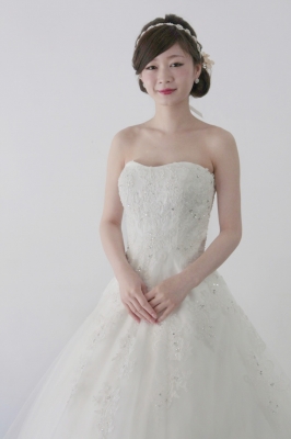 Shivoun（シェボーン） Annie Bridal by P.R.A.H.