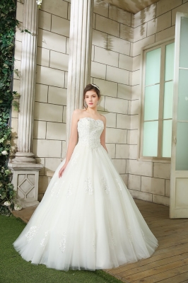 Kara (カラ） Annie Bridal by P.R.A.H.