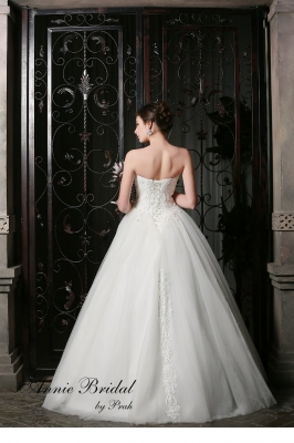Danica (デニカ） Annie Bridal by P.R.A.H.