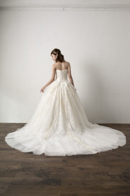Aubrey（オーブリー） Annie Bridal by P.R.A.H.