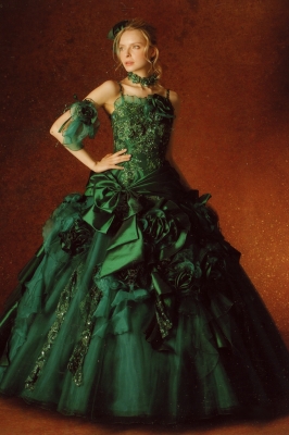 PGC-603鮮やかなグリーンのドレス 写真画像