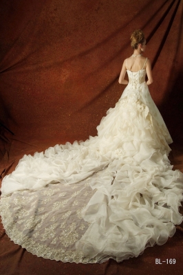 ジェシカ  BRIDAL COLLECTION OZ（ブライダル　コレクション　オズ）