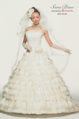 ティアードエプロン  BRIDAL COLLECTION OZ（ブライダル　コレクション　オズ） 写真画像