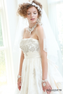 オリビア  BRIDAL COLLECTION OZ（ブライダル　コレクション　オズ）