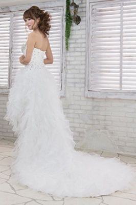 MD BRIDAL SALON TIARA