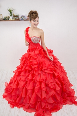 CR BRIDAL SALON TIARA