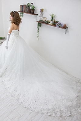 PK BRIDAL SALON TIARA