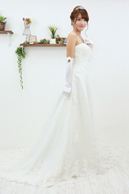 SW BRIDAL SALON TIARA
