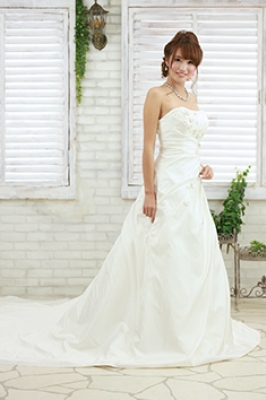 AH BRIDAL SALON TIARA